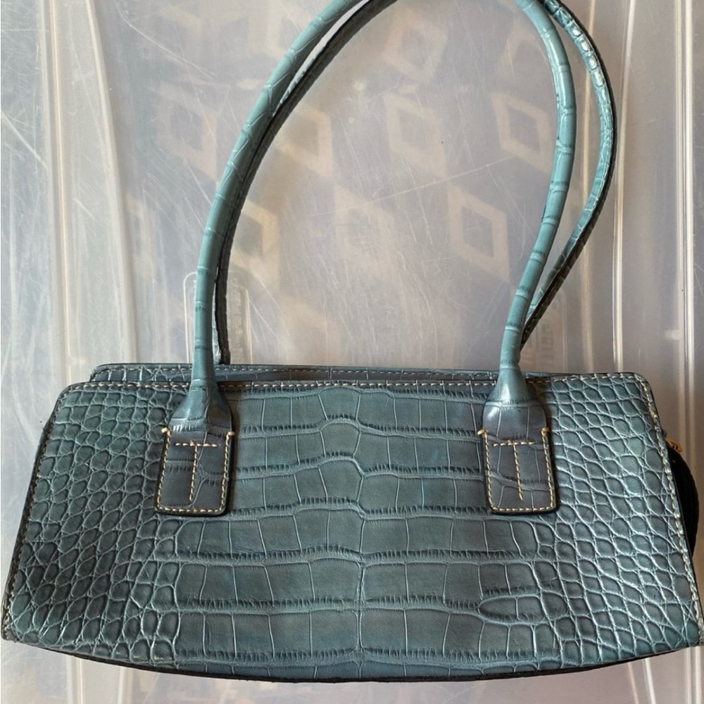 Elegant Blue Crocodile-Embossed Women's Bag